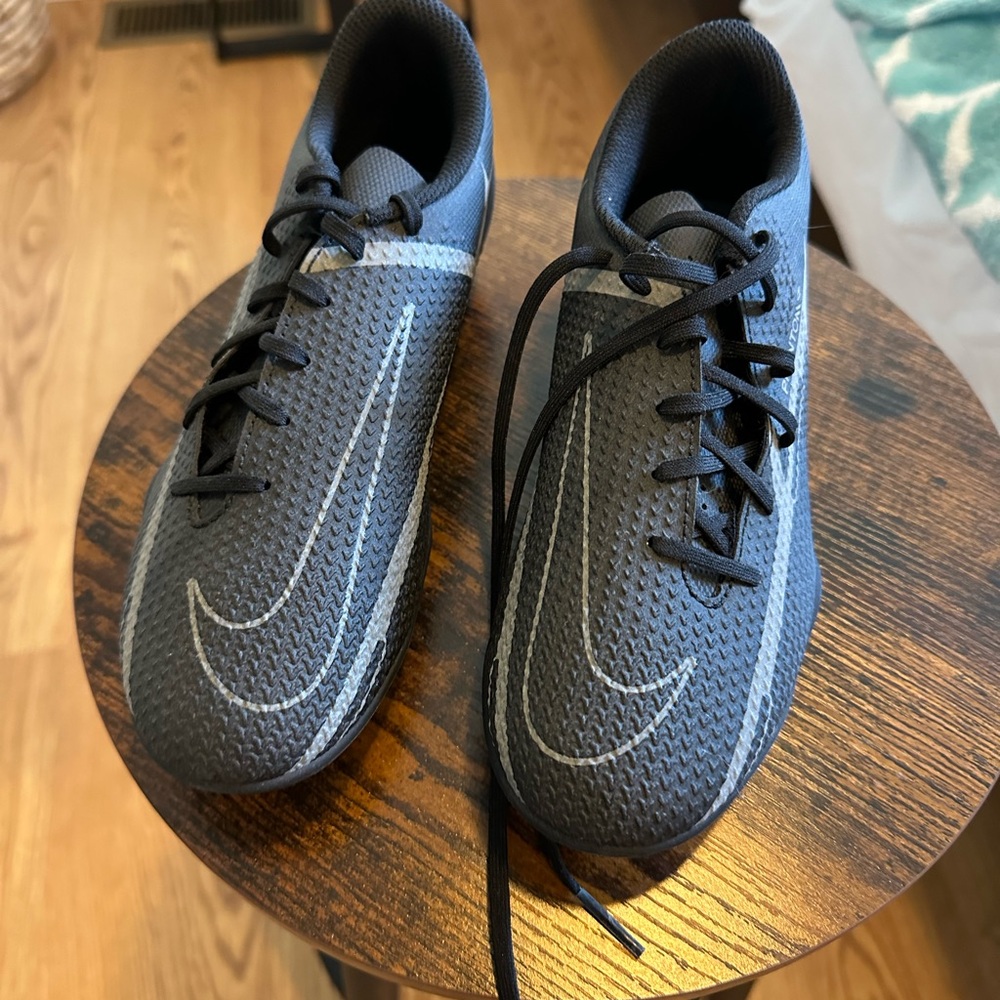 Men's Black Nike Running Shoes